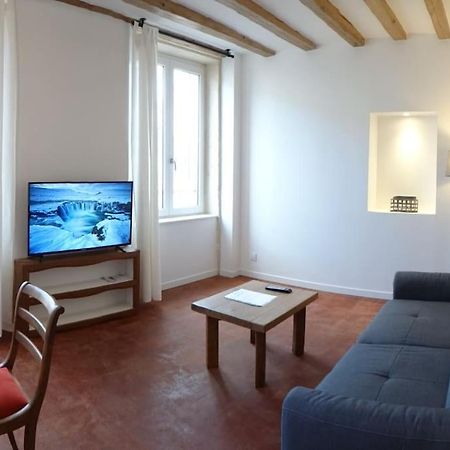 Apartamento T2 Tout Equipe Au Beau Milieu Du Centre Historique Villefranche-sur-Saône Exterior foto
