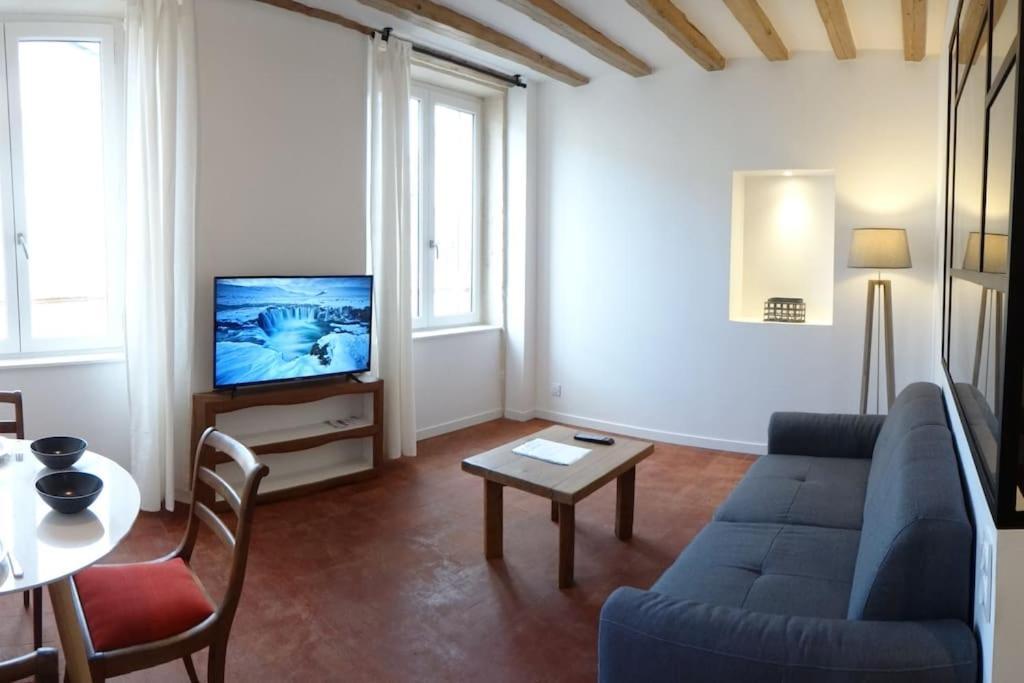 Apartamento T2 Tout Equipe Au Beau Milieu Du Centre Historique Villefranche-sur-Saône Exterior foto